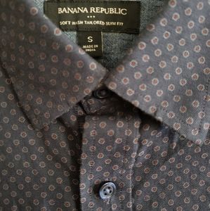 Banana Republic Circle Pattern Button-Down Shirt